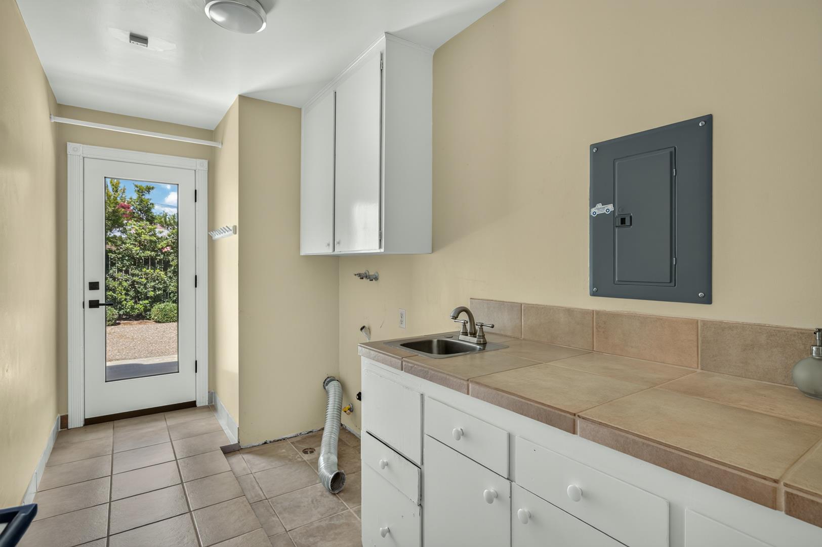 505 E Swift Ave, photo 52