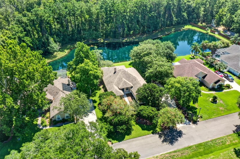 Aerial of the pond and surrounding homes in Jacksonville, FL