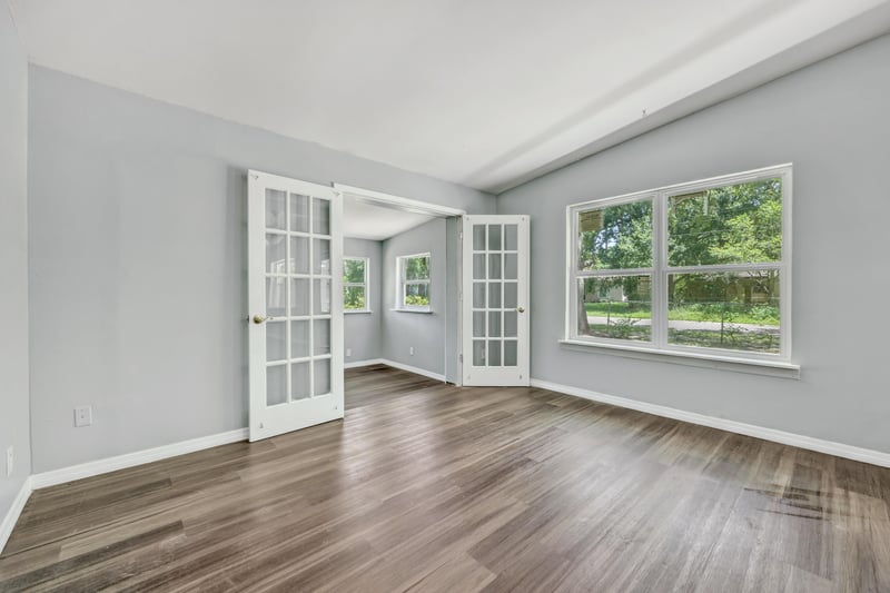 Photo 7 of 8916 Yeoman Dr, Jacksonville, FL 32208, photographed by Megapixeler