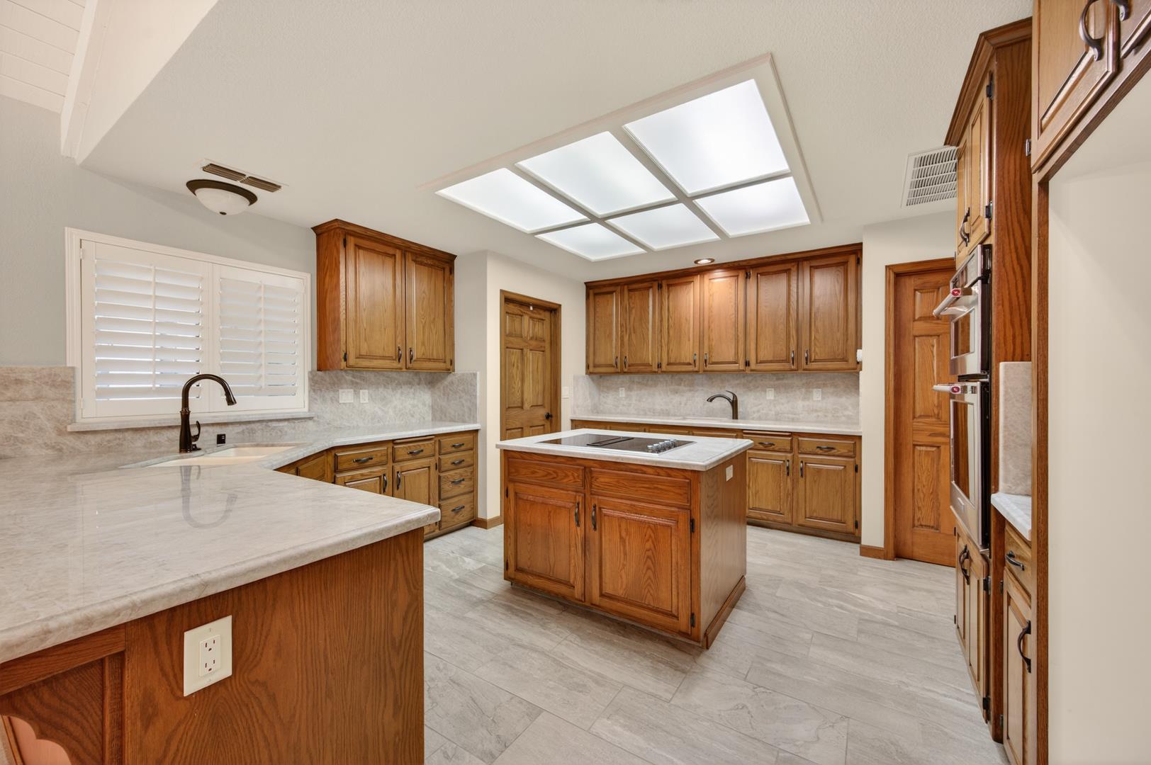 816 E Country View Cir, photo 43