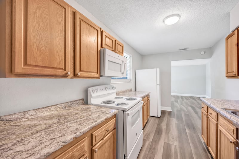 Photo 10 of 1682 Hiram St, Jacksonville, FL 32209, photographed by Megapixeler