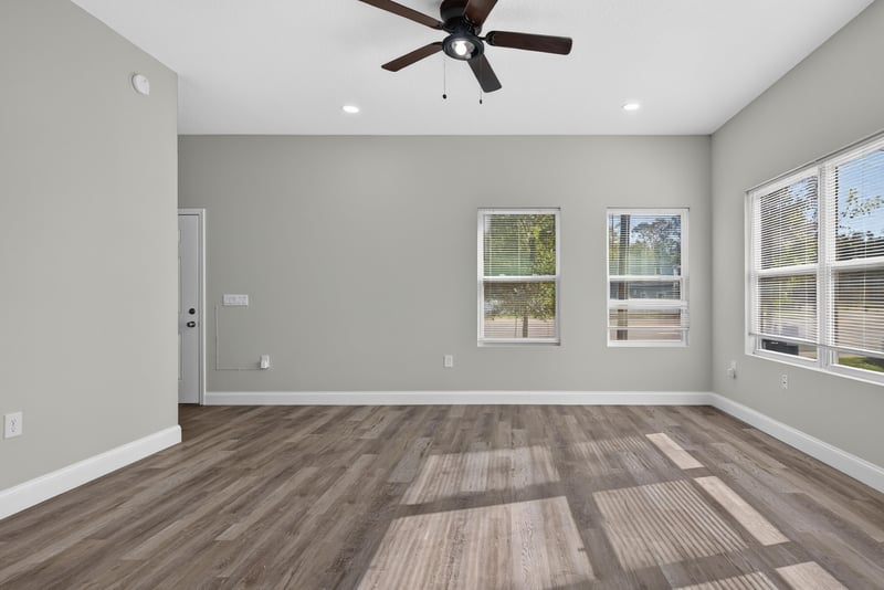 Living room view, photographed by Megapixeler on Lem Turner Rd, Jacksonville