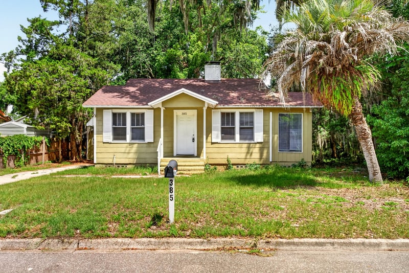 Photo 2 of 385 Duray Ct, Jacksonville, FL 32208, photographed by Megapixeler