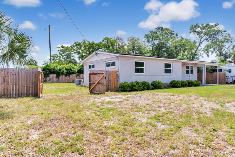 Photo 10 of 2751 Lansdowne Dr, Jacksonville, FL 32211, photographed by Megapixeler