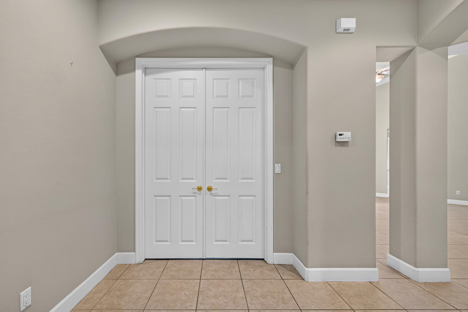 11 W Jordan Ave, photo 57