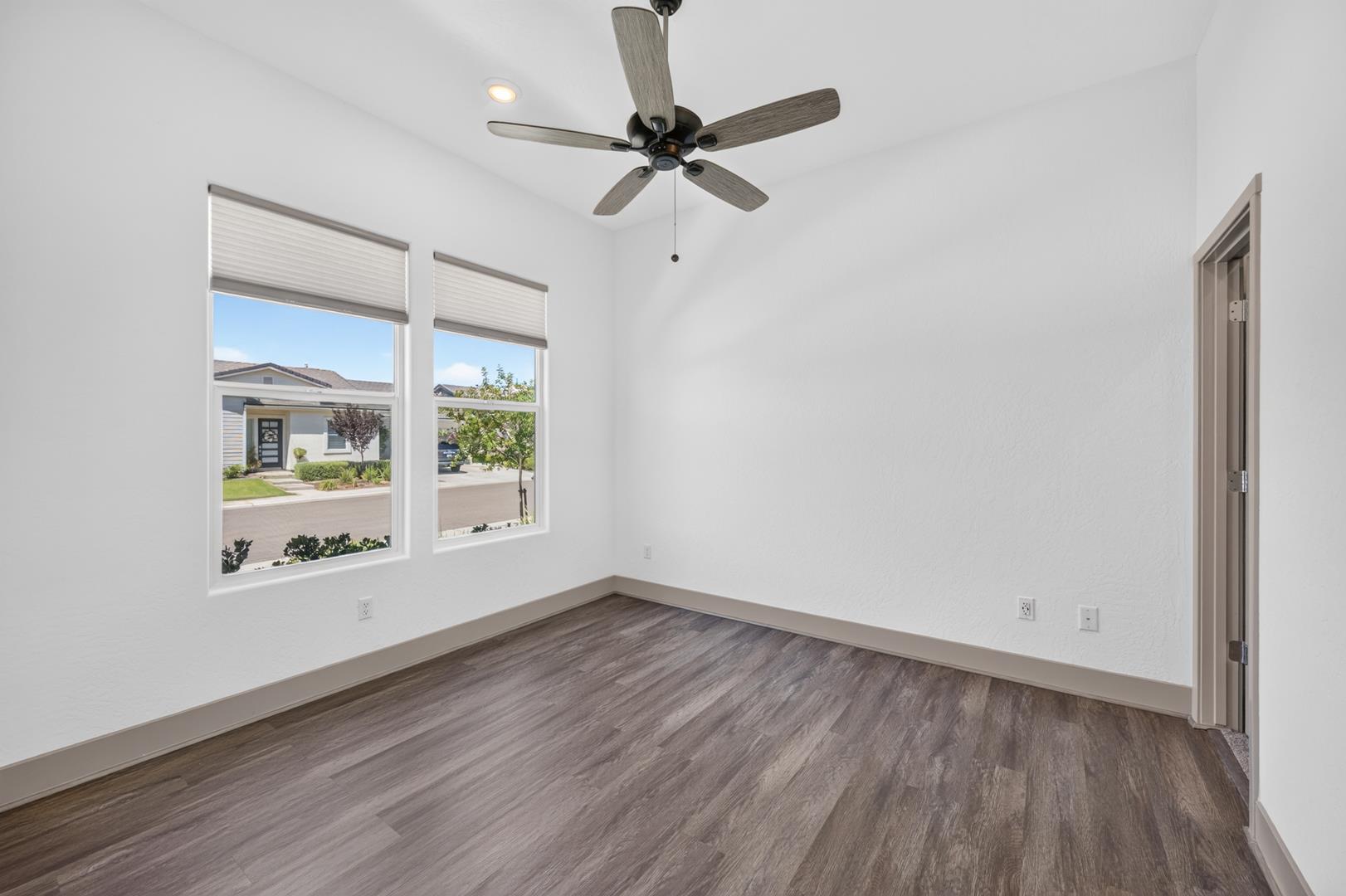 655 Huntington Ave, photo 47