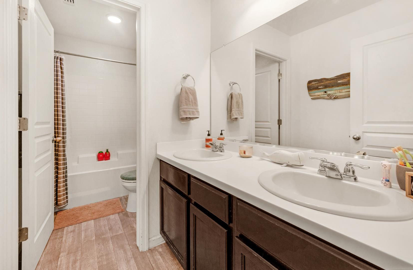 5566 W Farrin Ave, photo 34