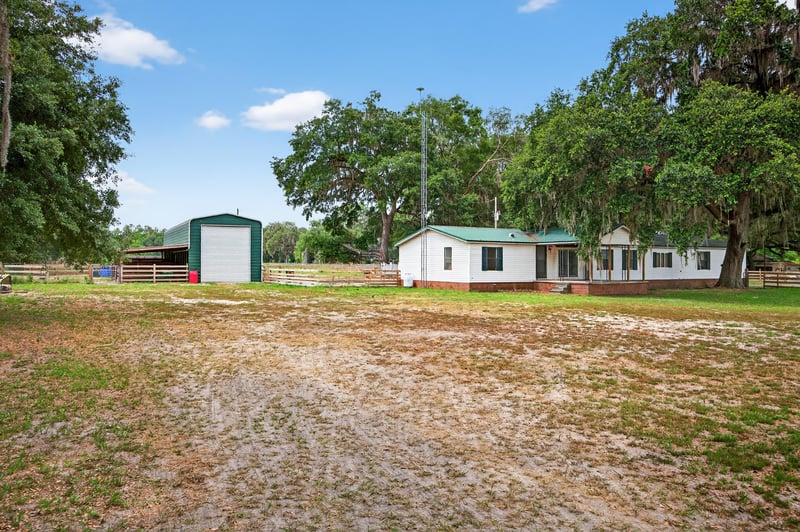 Photo 6 of 11844 SW County Rd 18, Hampton, FL 32044, photographed by Megapixeler