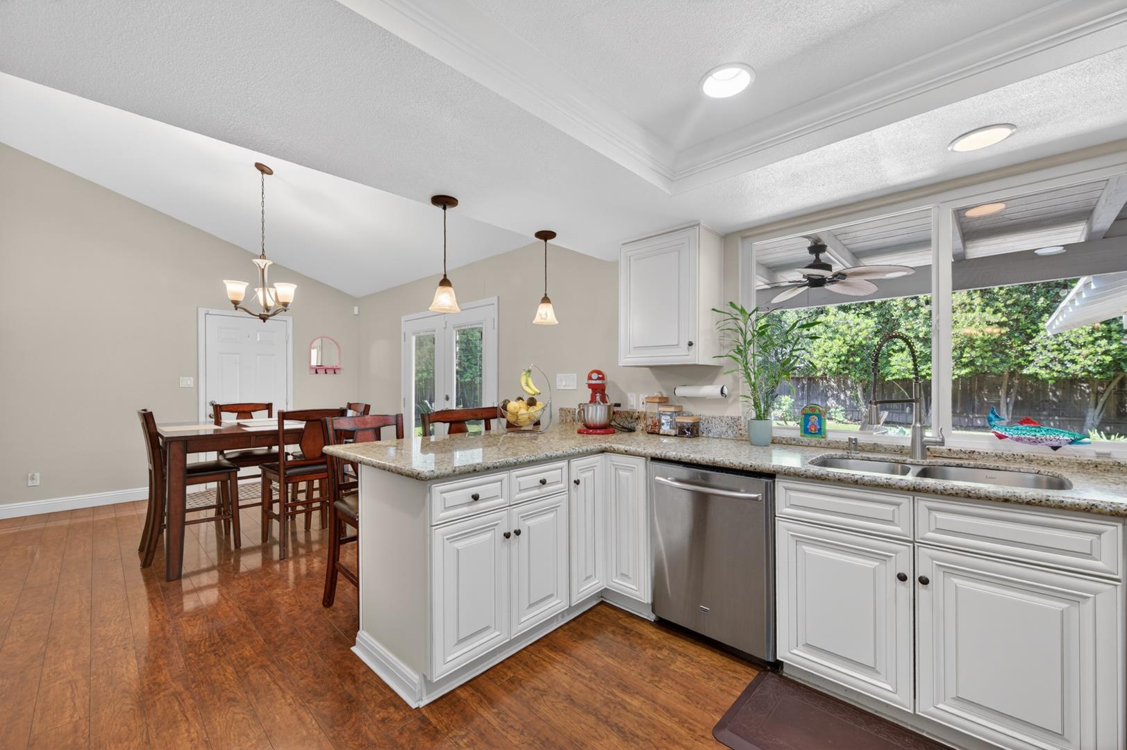 3132 W Alluvial Ave, photo 24