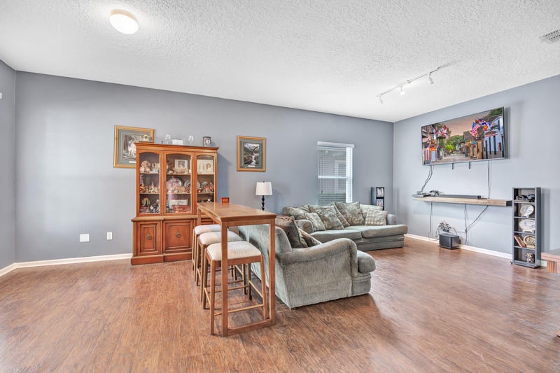 Photo 7 of 3520 Oglebay Dr, Green Cove Springs, FL 32043, photographed by Megapixeler