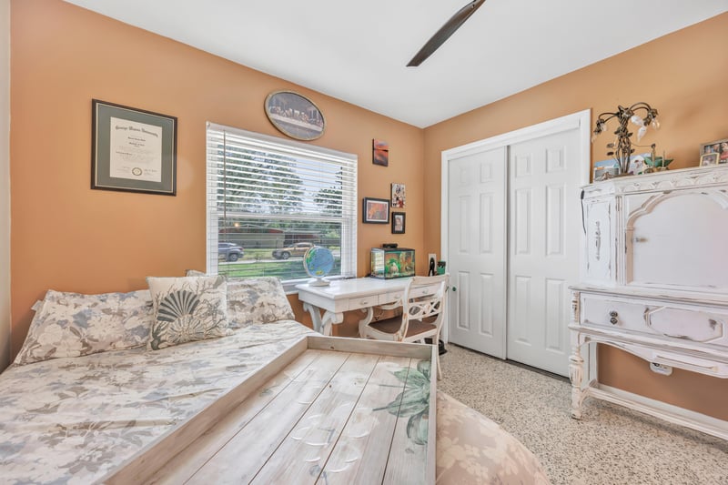 Photo 22 of 1008 Las Robida Dr, Jacksonville, FL 32211, photographed by Megapixeler