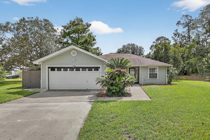 Front at 3556 Lazy Willow Ct, Jacksonville, FL 32223
