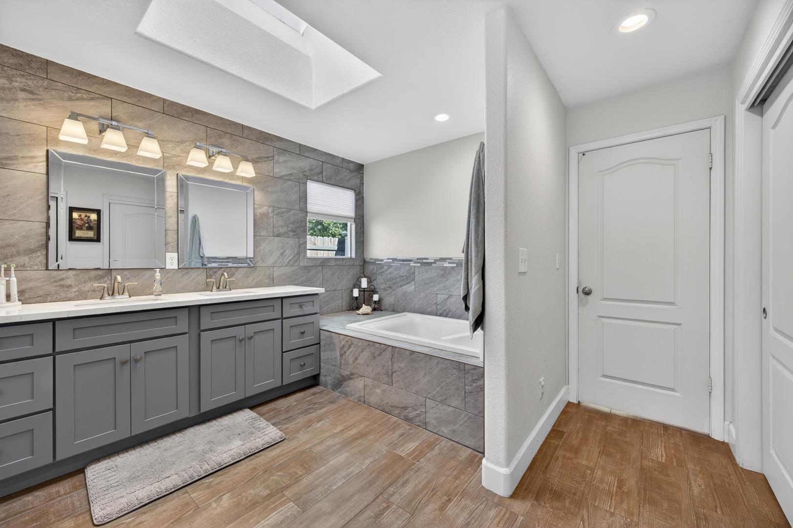 6367 N Selland Ave, photo 39