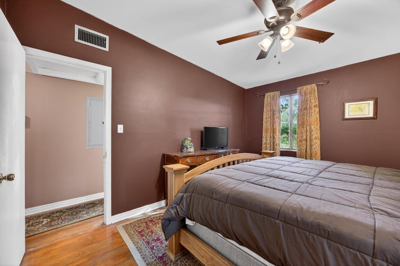 Photo 15 of 2143 Newberry Rd, Jacksonville, FL 32218, photographed by Megapixeler