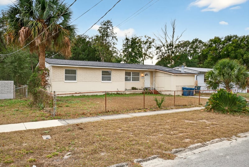 Front Angle 2 at 7248 Stonehurst Rd N, Jacksonville, FL 32277