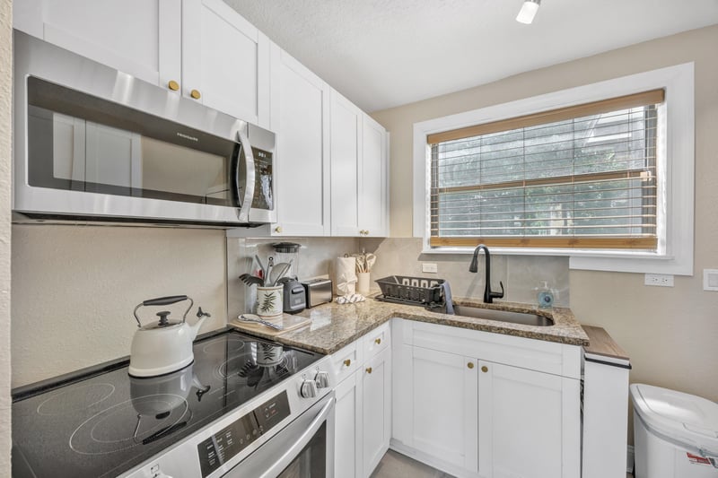 Photo 21 of 1510 Naldo Ave, Jacksonville, FL 32207, photographed by Megapixeler