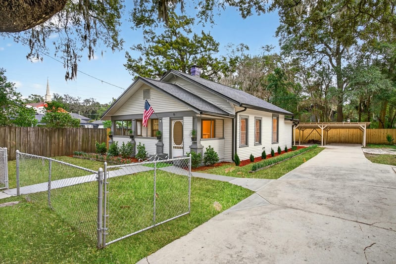 Photo 3 of 918 Glencarin Street, Jacksonville, FL 32208, photographed by Megapixeler