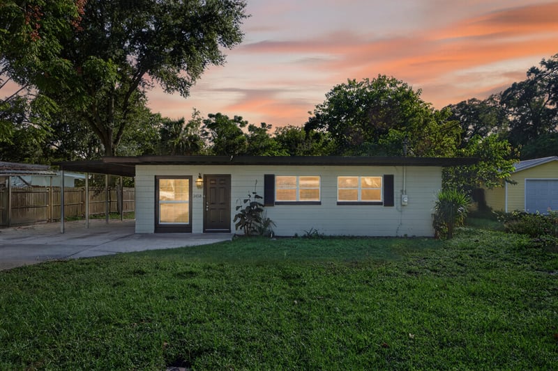 Photo 1 of 1458 Domas Dr, Jacksonville, FL 32211, photographed by Megapixeler