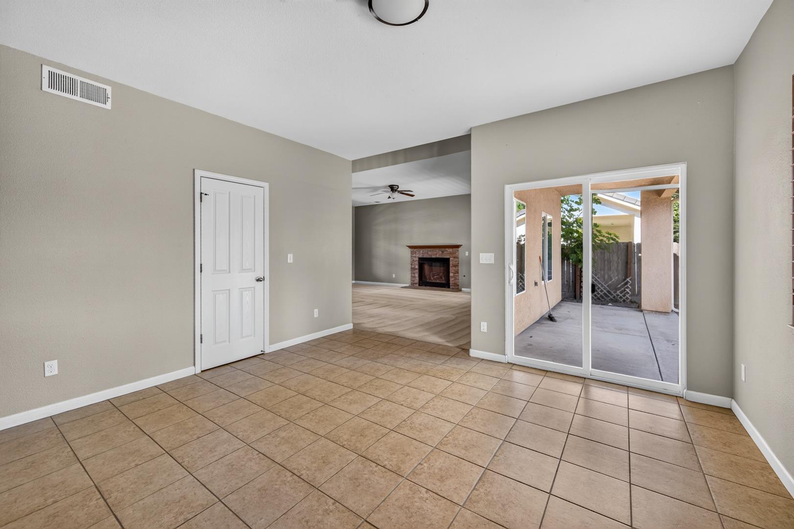 1114 E Oakmont Ave, photo 35