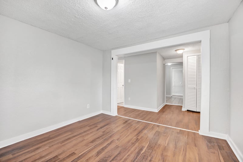 Photo 5 of 1750 W 29th St, Jacksonville, FL 32209, photographed by Megapixeler