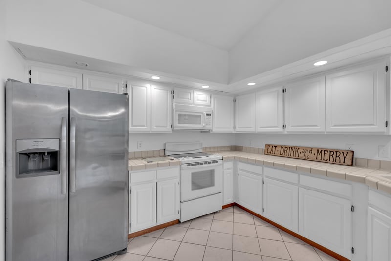 Photo 12 of 4056 Corrientes Ct E, Jacksonville, FL 32217, photographed by Megapixeler