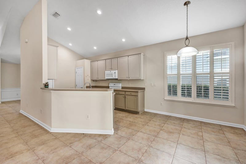 Photo 11 of 9213 Sugar Meadow Trail, Jacksonville, FL 32256, photographed by Megapixeler