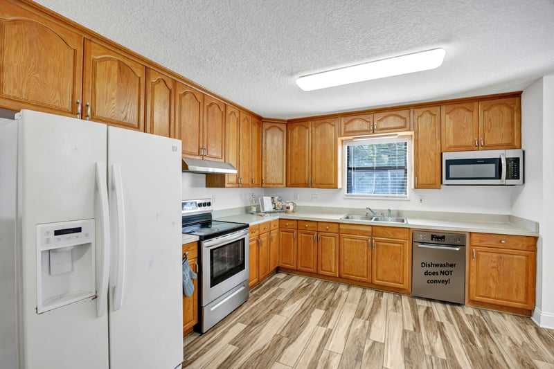 Photo 8 of 8626 Taylor Field Rd, Jacksonville, FL 32244, photographed by Megapixeler