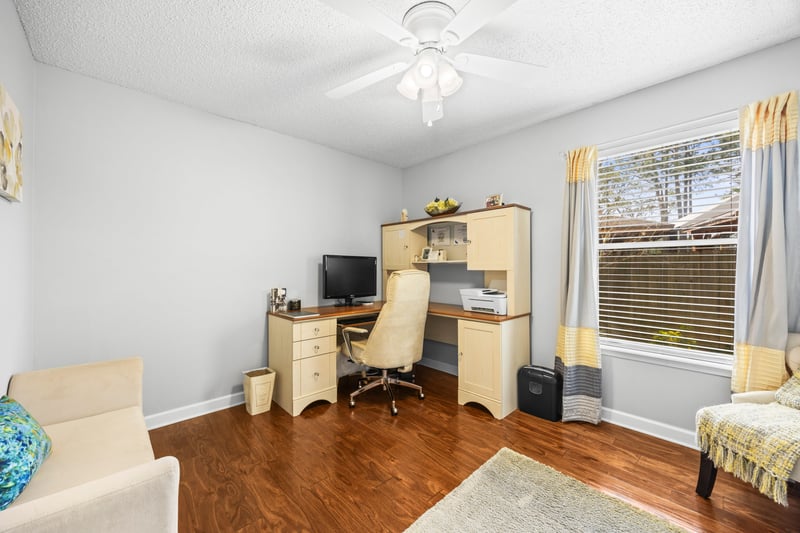 Photo 27 of 10928 Copper Hill Dr, Jacksonville, FL 32218, photographed by Megapixeler