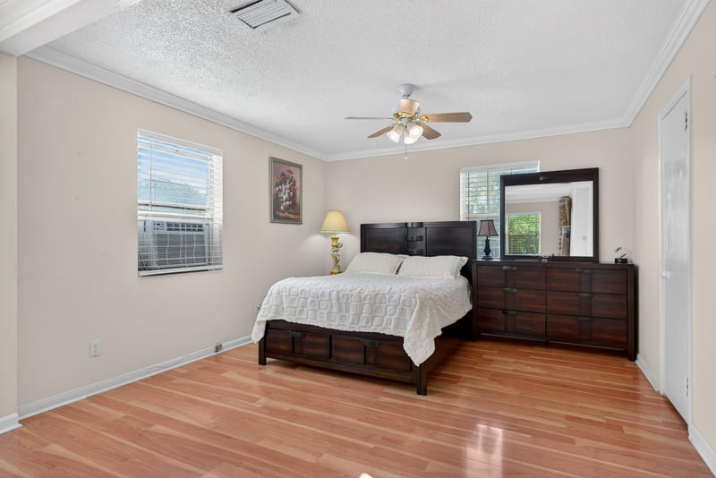 Photo 32 of 5933 Green Hill Ln, Jacksonville, FL 32211, photographed by Megapixeler