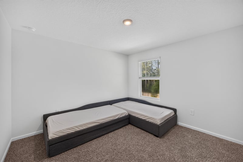 Laundry room with washer and dryer at 65255 Frst Glen Ln, Yulee, FL 32097