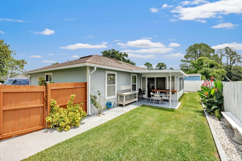 Photo 34 of 3185 Pablo Woods Dr, Jacksonville, FL 32224, photographed by Megapixeler