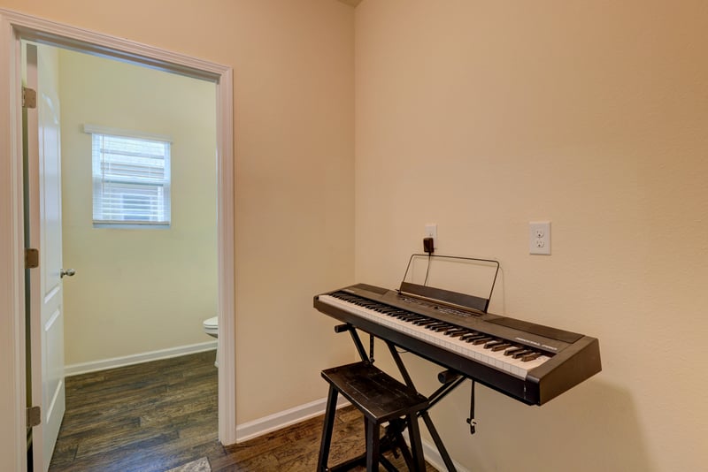 Photo 39 of 8166 Meadow Walk Ln, Jacksonville, FL 32256, photographed by Megapixeler