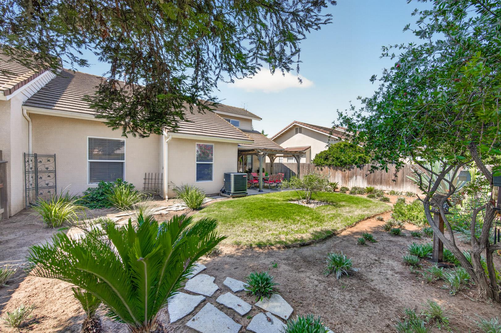 337 Village Dr, photo 85