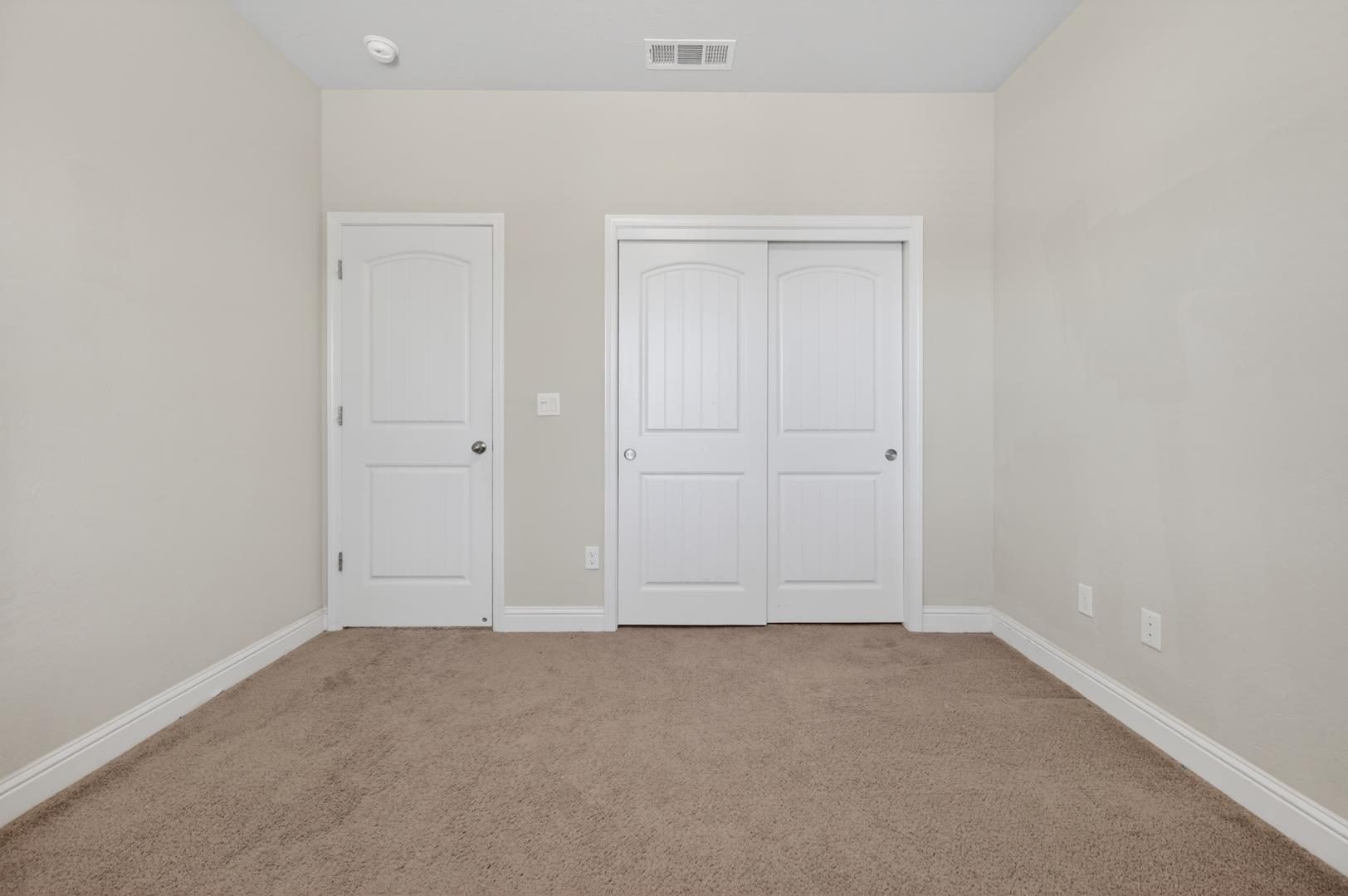 5281 N Phoenix Ave, photo 40