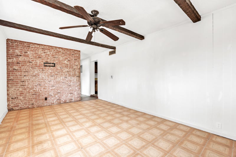 Photo 5 of 810 Moseley Ave, Palatka, FL 32177, photographed by Megapixeler