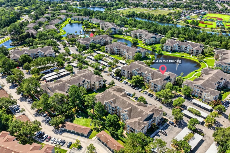 Aerial view of condo community layout and ponds in Jacksonville