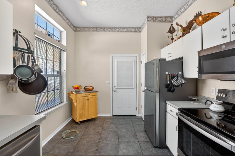 Photo 13 of 8051 Copperfield Cir N, Jacksonville, FL 32244, photographed by Megapixeler
