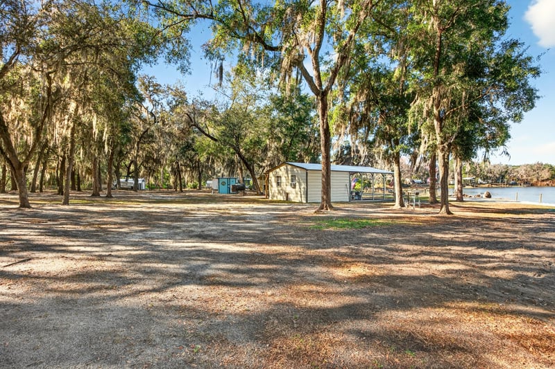 Photo 43 of 126 Palmetto Trail, Interlachen, FL 32148, photographed by Megapixeler