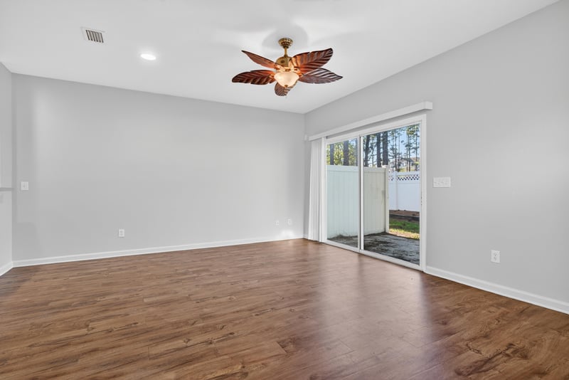 Photo 6 of 3680 Creswick Cir unit 17 i, Orange Park, FL 32065, photographed by Megapixeler
