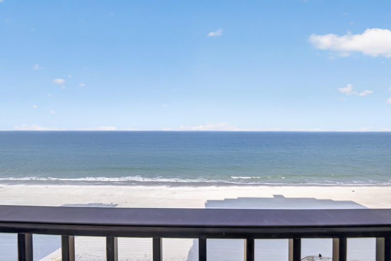 Ocean horizon view from the balcony at 1301 1st St S