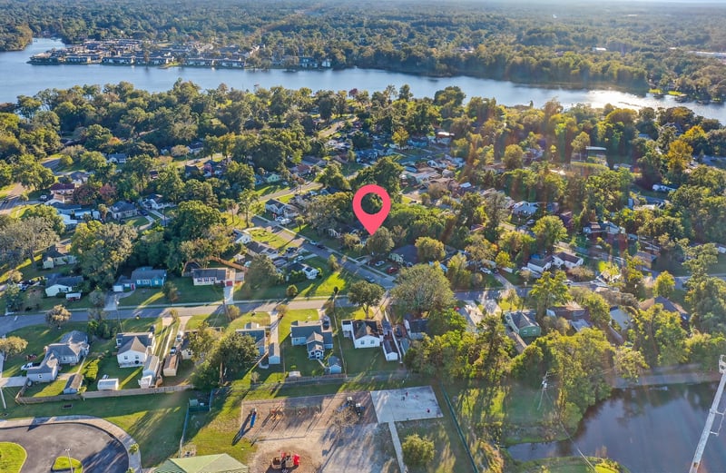 Photo 33 of 2712 Cherrywood Rd, Jacksonville, FL 32210, photographed by Megapixeler