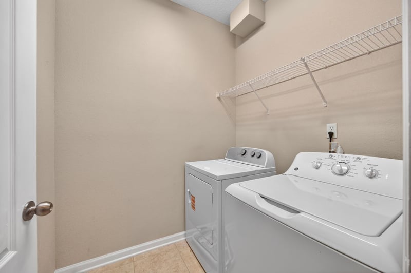 Photo 37 of 12118 Wynnfield Lakes Cir, Jacksonville, FL 32246, photographed by Megapixeler