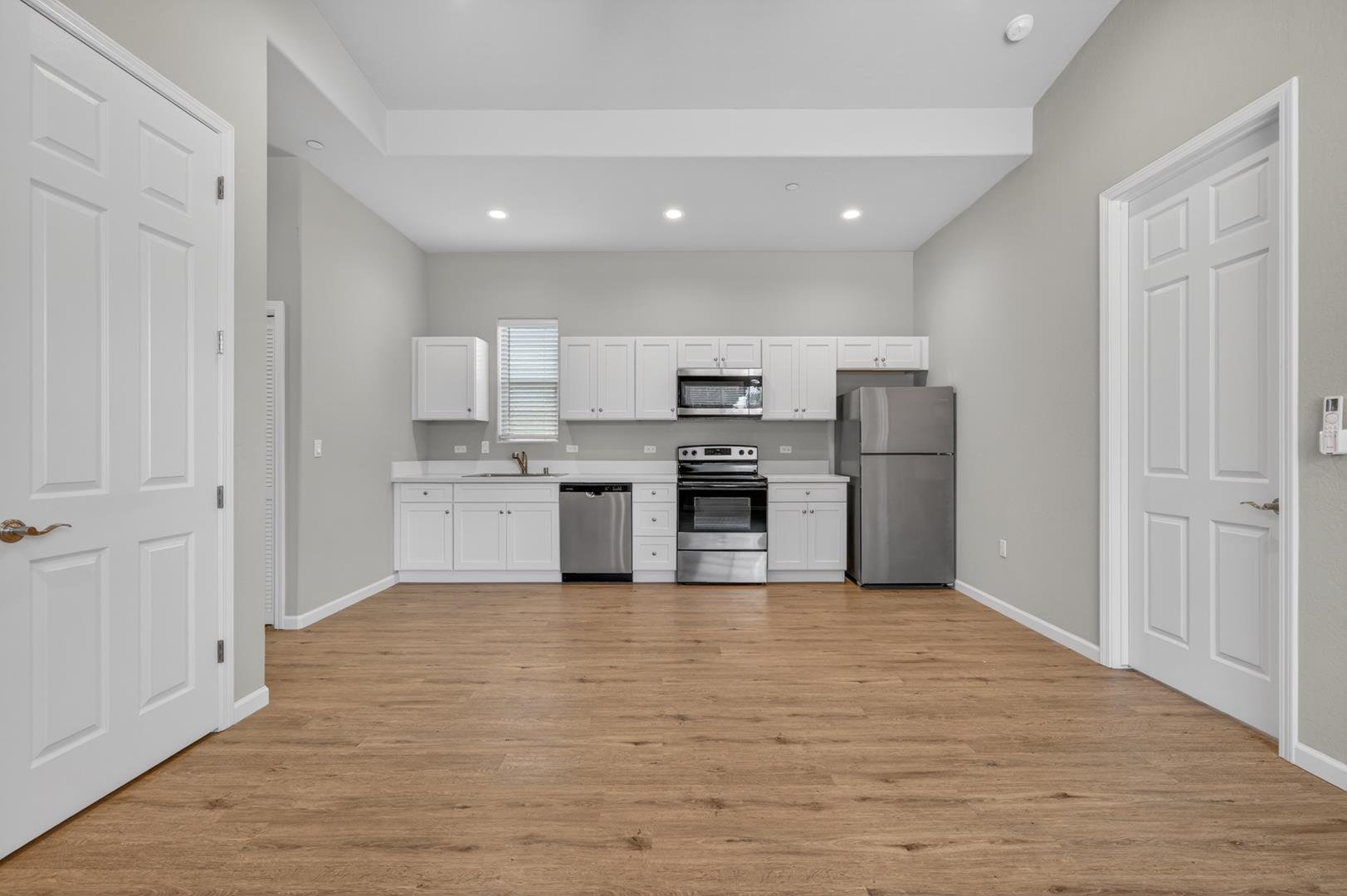 2379, 2381, 2383 N Arthur Ave, photo 9