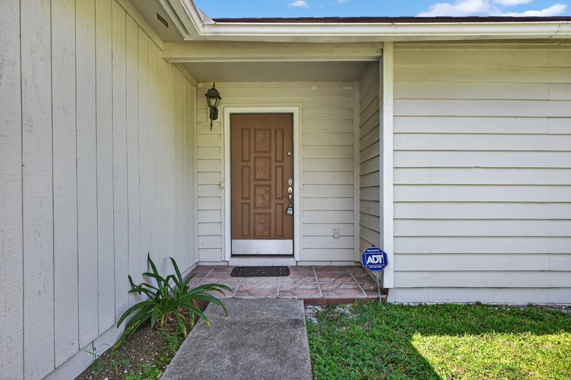 Photo 5 of 10164 Arrowhead Dr, Jacksonville, FL 32257, photographed by Megapixeler