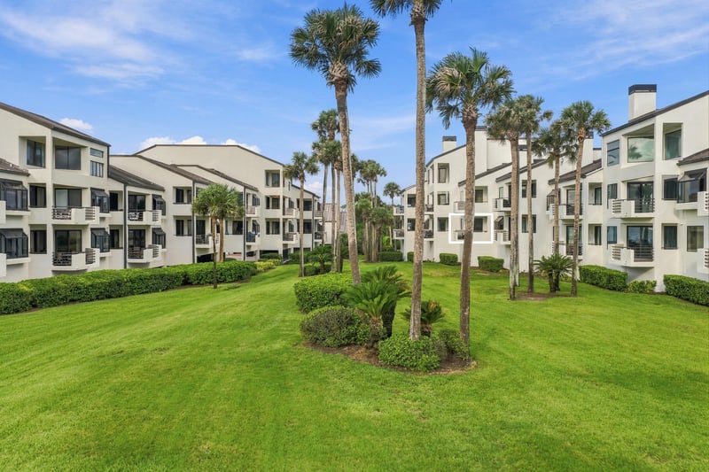 Aerial view of the lawn with palm trees in Ponte Vedra Beach, FL
