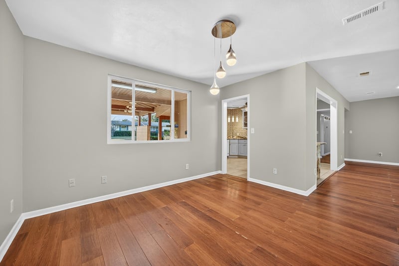 Photo 15 of 1355 Lamanto Ave E, Jacksonville, FL 32211, photographed by Megapixeler