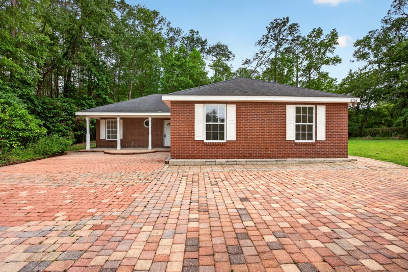 Photo 1 of 8724 Gum St, Jacksonville, FL 32244, photographed by Megapixeler