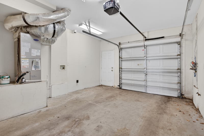 Garage at 340 E Ashley St, Jacksonville, FL 32202