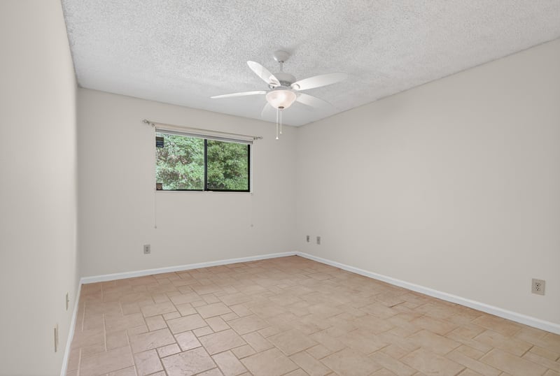 Photo 13 of 3801 Crown Point Rd unit 1294, Jacksonville, FL 32257, photographed by Megapixeler
