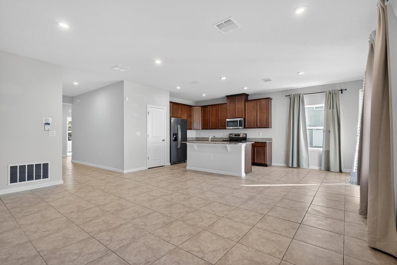 Family Room at 1339 Tan Tara Trl, Jacksonville, FL 32221